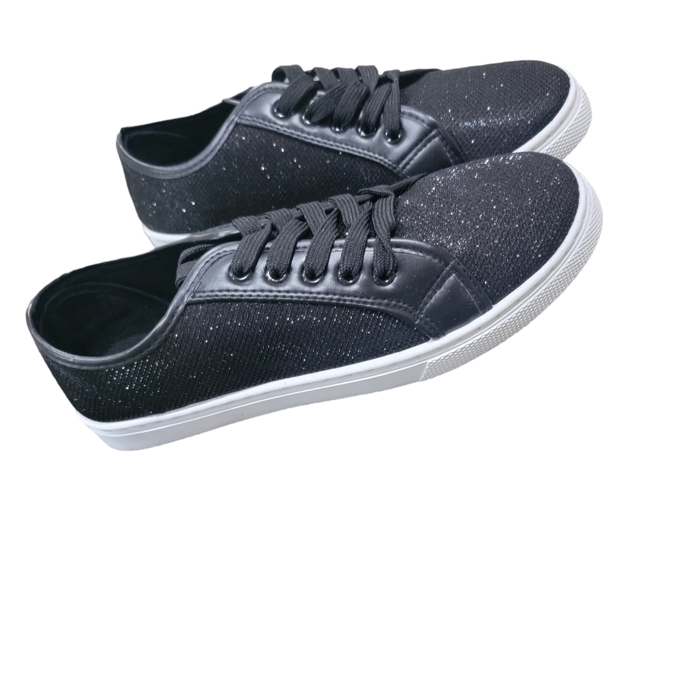 NWOT Top Moda Black Sparkle Tennis Shoes